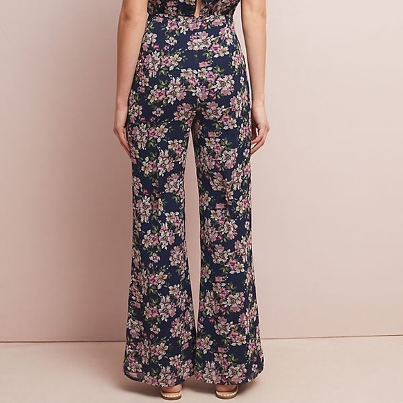 Ali & Jay Floral Jumpsuit Sleeveless with Ruffles Size Small - Picture 4 of 4